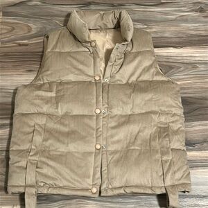 Women’s tan Cordoroy puffer vest size medium